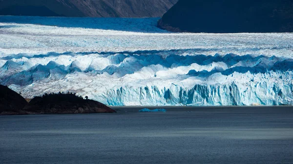 阿根廷南部的Perito Moreno冰川 — 图库照片
