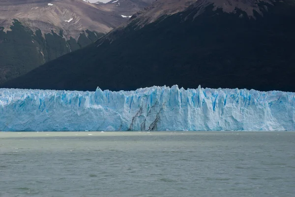 Barca Sul Ghiacciaio Del Perito Moreno Calafate Patagonia Argentina — Foto Stock