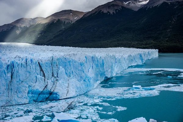 アルゼンチンパタゴニアのモレノへの氷河期 — ストック写真