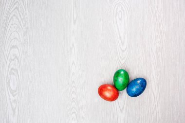 Paskalya arka plan. Kukum şube ve kadın ile yumurta ver. Düz yatıyordu, en iyi görünüm, kopya alanı