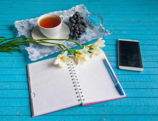 businessmans kahvaltı mavi bir tablo