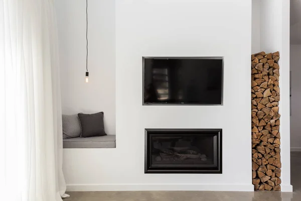 Built in tv and gas fire — Stock Photo, Image