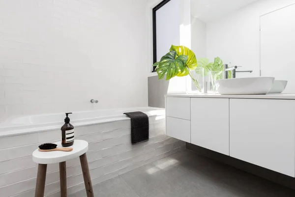 Stylish family bathroom — Stock Photo, Image