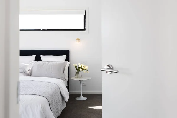 Luxury master bedroom — Stock Photo, Image