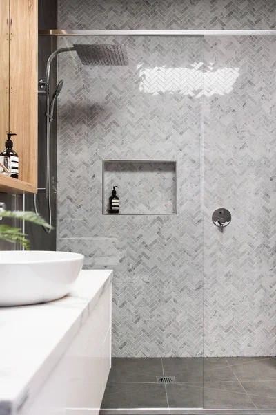 Rain shower with tile wall — Stock Photo, Image