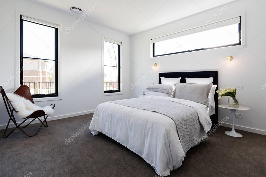Contemporary master bedroom suite 