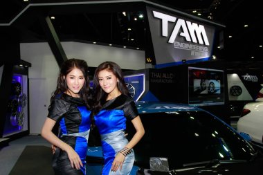 Bangkok Uluslararası Motor Show 2017 bir kimliği belirsiz kadın sunucu poz