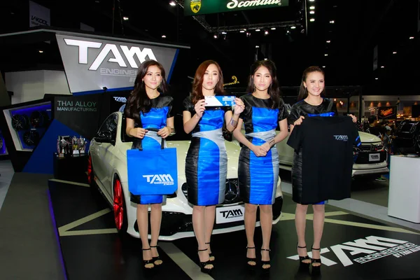 Neidentifikované ženy moderátor pozice v Bangkok International Motor Show 2017 Stock Obrázky
