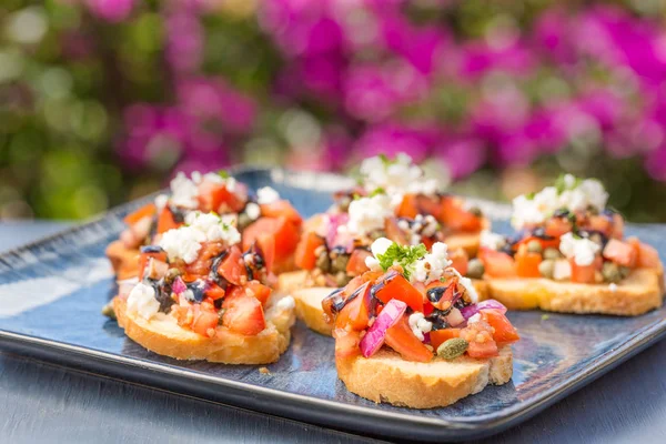 Bruschetta em torradas — Fotografia de Stock