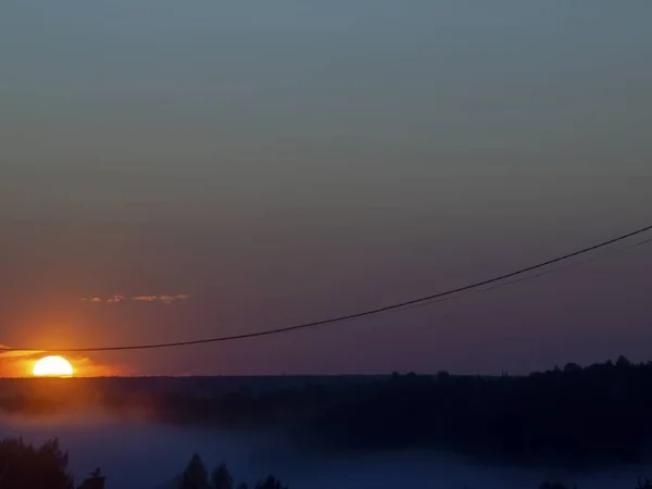 Nebel Über Dem Wald Bei Sonnenuntergang Russland — Stockfoto