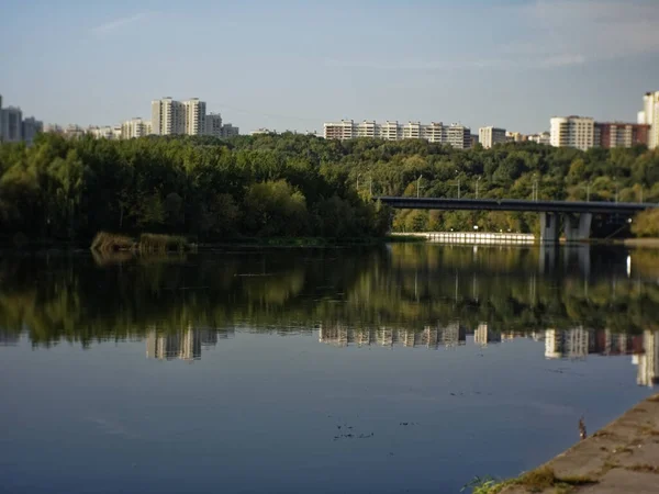 Nábřeží Řeky Moskvy Létě Okres Krylatskoye — Stock fotografie