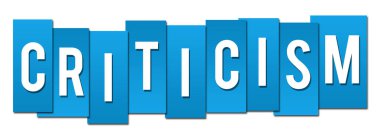 Canlı mavi arka plan üzerinde yazılı eleştiri metin.