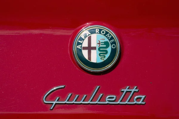 Ruinen Países Baixos Abril 2020 Logotipo Alfa Romeo Estacionamento Natuurmonumenten — Fotografia de Stock