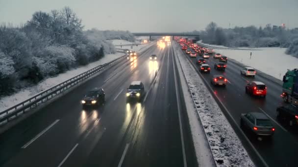 Wiesbaden Germania Dicembre 2017 Traffico Intenso Sull Autostrada Tedesca A66 — Video Stock