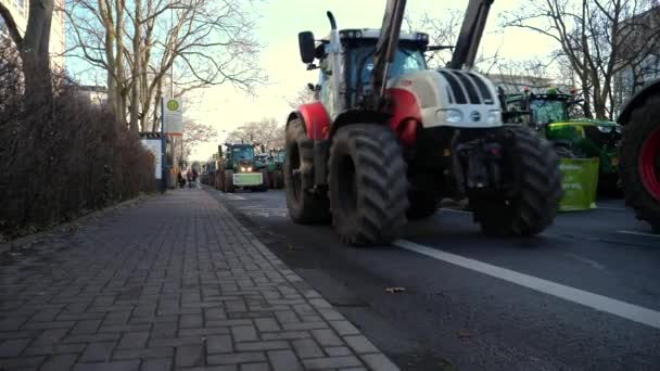 Wiesbaden Alemania Diciembre 2019 2800 Agricultores Protestaron Wiesbaden Contra Nueva — Vídeo de stock