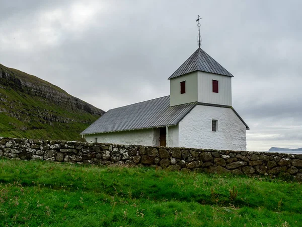 Faerské Ostrovy Kirkjubour Starý Bílý Kostel — Stock fotografie