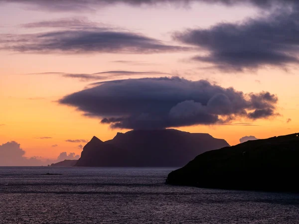 Färöarna Vagar Drangarnir Solnedgång Från Vägen Till Gasadalur — Stockfoto