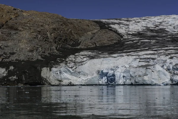 Derretimiento Glaciares Árticos Fiordo Groenlandia Cielo Azul —  Fotos de Stock