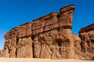 Sahra Çad, Afrika 'da Ennedi Platosu' nda d 'Oyo adlı kaya oluşumu Labyrithe..