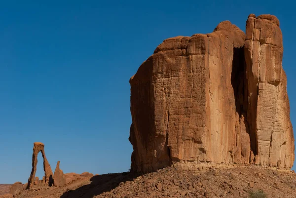 Formación Rocas Abstractas Meseta Ennedi Una Forma Lira Fondo Desierto — Foto de Stock