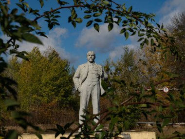 Çernobil, Ukrayna - 11 / 10 / 2019. Çernobil 'deki Lenin Anıtı. Yasaklama Bölgesi.