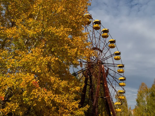 Rueda Fortuna Parque Atracciones Abandonado Ciudad Fantasma Pripyat Ciudad Post —  Fotos de Stock