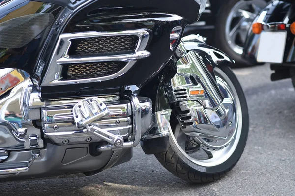 Motocykl Výstavě Chromovými Detaily Dalšími Díly Detailní Záběr Hloubkou Polního — Stock fotografie