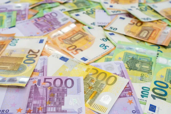 Európai Valuta Asztalon Van Száz Kétszáz Ötven Ötszáz Eurós Bankjegyek — Stock Fotó