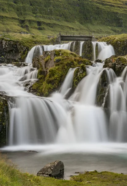 Wodospad Kirkjufellsfoss Długa Ekspozycja — Zdjęcie stockowe