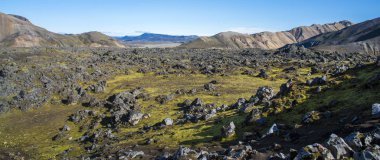 Landmannalaugar 'da yürüyüş sahneleri