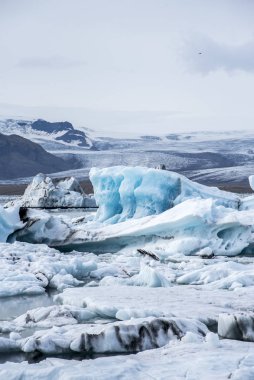 Buzdağları Jokulsarlon lagün, altında Breidamerkurjokull buzul, Sudhurland, İzlanda