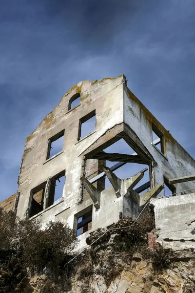 Overblijfselen Van Een Gebouw Alcatraz Gevangenis — Stockfoto