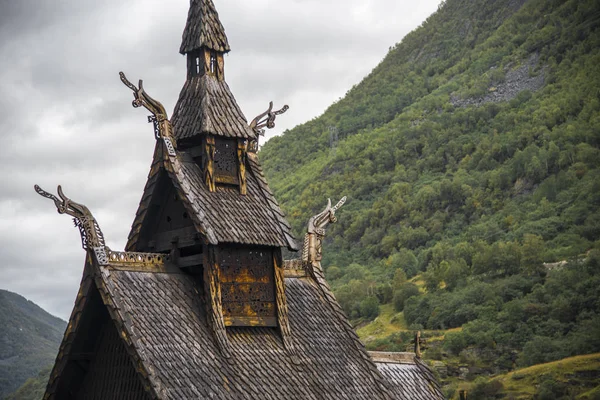 Borgund Kilisesi, Norveç Bulutlu bir günde.