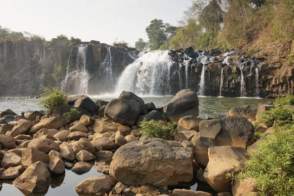 Tad Lo waterval, Laos, Asia — Stockfoto