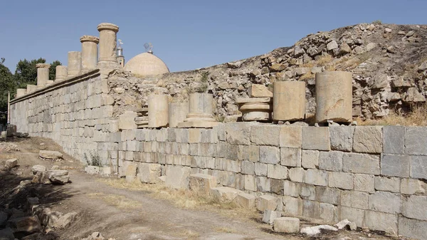 Ozgür Tapınağı, Kengaver, Iran, Asya