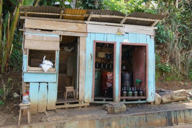 Benzin istasyonu, Santana, Sao Tome