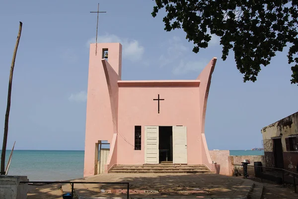 Capilla de San Pedro, Ciudad de Santo Tomé, Santo Tomé y Príncipe, África —  Fotos de Stock