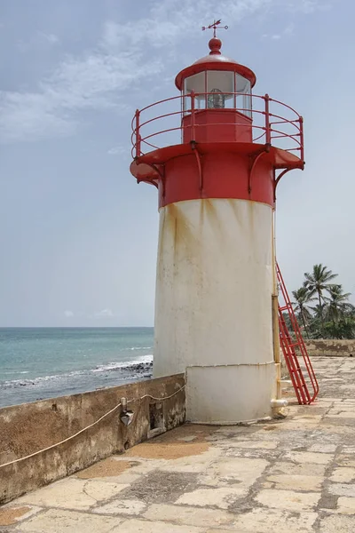 Faro de Fort Sao Sebastiao, ciudad de Santo Tomé, Santo Tomé y Pr — Foto de Stock