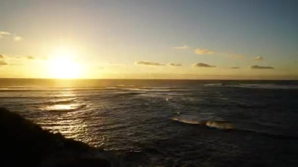 西澳大利亚海岸上空的太平洋上空的日落时间圈 — 图库视频影像