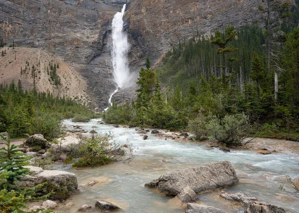 Takakkaw Falls, Yoho National Park, British Columbia, Canada — ストック写真