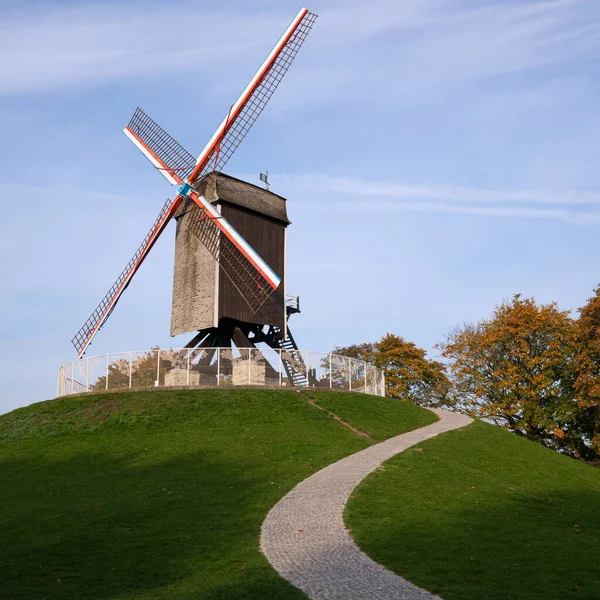 Historische molen, Brugge, België — Stockfoto