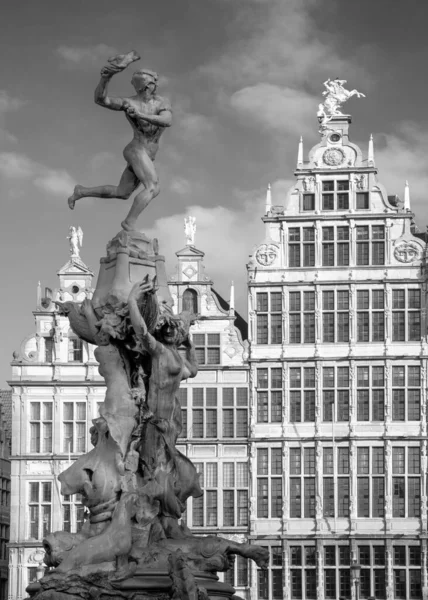 Grote Market Çevresindeki Eski Binalar Belçika Nın Antwerp Kentindeki Ünlü — Stok fotoğraf
