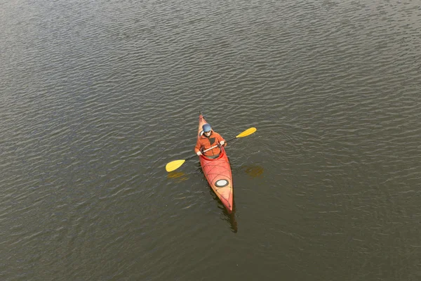 Kayak sul fiume. — Foto Stock