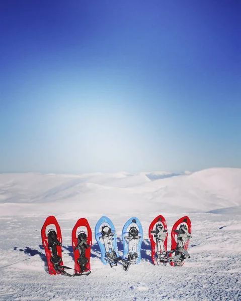 Winter hiking in the mountains. — Stock Photo, Image