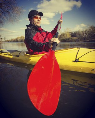 Kayak.A çift Hilal Lake olimpik Park, ABD üzerinde Kayak
