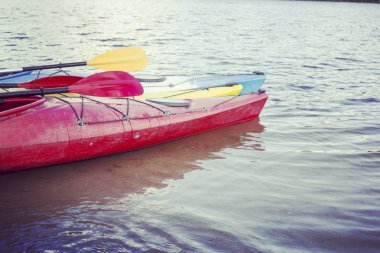 Kayak.A çift Hilal Lake olimpik Park, ABD üzerinde Kayak