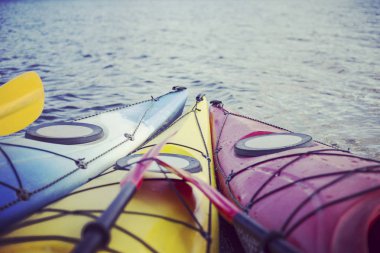 Kayak.A çift Hilal Lake olimpik Park, ABD üzerinde Kayak