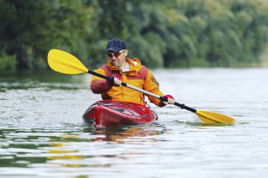 Kayak.A çift Hilal Lake olimpik Park, ABD üzerinde Kayak