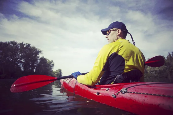 Kayak.A pár kajak Crescent tó Olimpiai Park, Amerikai Egyesült Államok — Stock Fotó