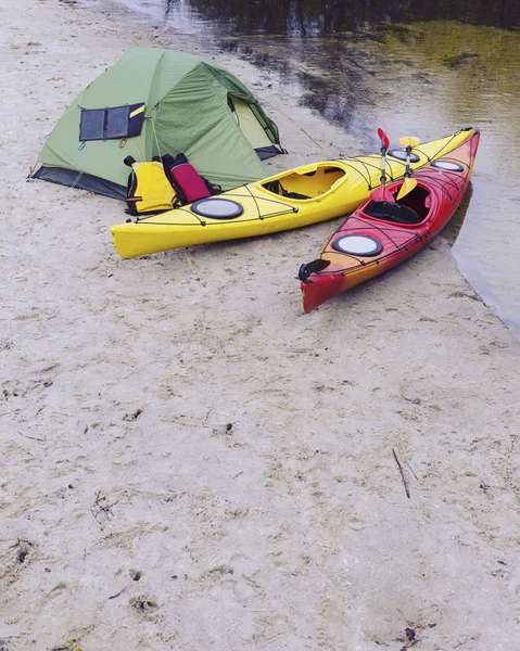 Kayak.A pár kajak Crescent tó Olimpiai Park, Amerikai Egyesült Államok — Stock Fotó